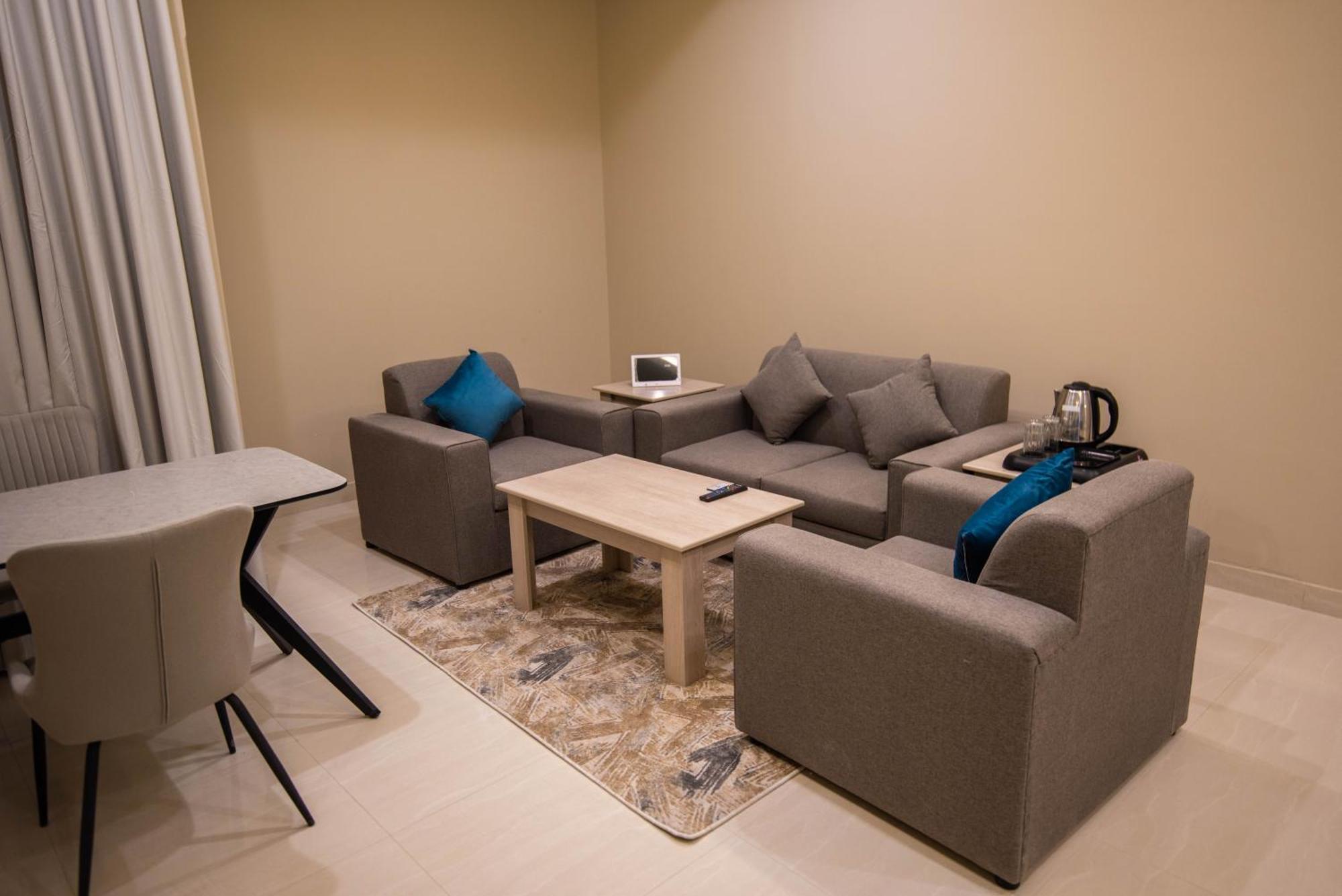 होटल के अलावा Granada Palace 3*