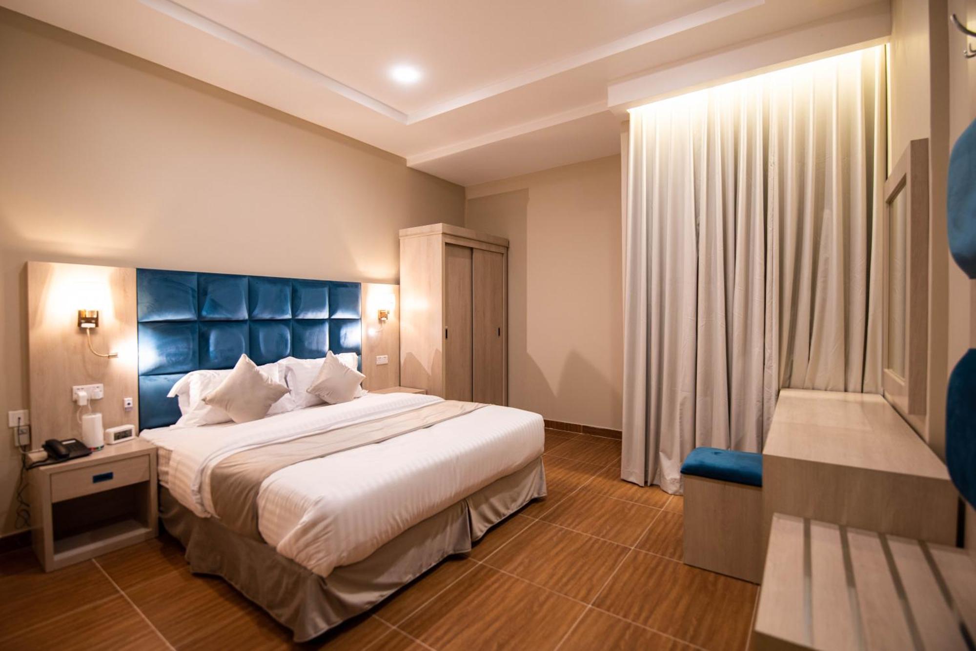होटल के अलावा Granada Palace 3*